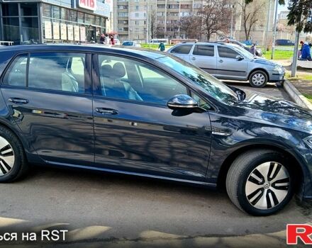 Серый Фольксваген e-Golf, объемом двигателя 0 л и пробегом 29 тыс. км за 16850 $, фото 1 на Automoto.ua