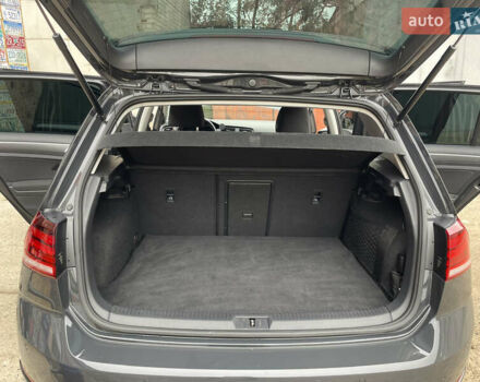 Сірий Фольксваген e-Golf, об'ємом двигуна 0 л та пробігом 40 тис. км за 16500 $, фото 17 на Automoto.ua