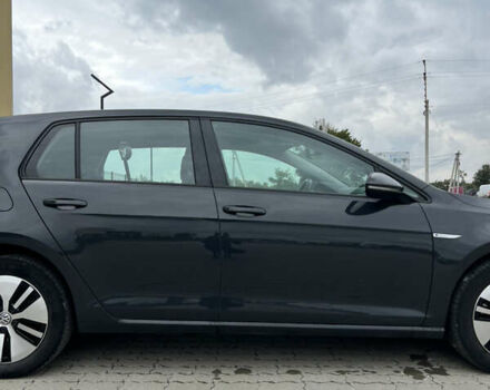 Серый Фольксваген e-Golf, объемом двигателя 0 л и пробегом 45 тыс. км за 14800 $, фото 18 на Automoto.ua