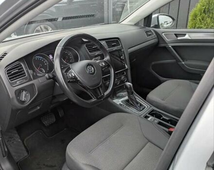 Серый Фольксваген e-Golf, объемом двигателя 0 л и пробегом 77 тыс. км за 14600 $, фото 9 на Automoto.ua