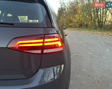 Серый Фольксваген e-Golf, объемом двигателя 0 л и пробегом 69 тыс. км за 12950 $, фото 41 на Automoto.ua