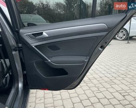 Серый Фольксваген e-Golf, объемом двигателя 0 л и пробегом 108 тыс. км за 13499 $, фото 29 на Automoto.ua