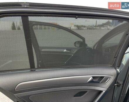 Серый Фольксваген e-Golf, объемом двигателя 0 л и пробегом 103 тыс. км за 13300 $, фото 30 на Automoto.ua