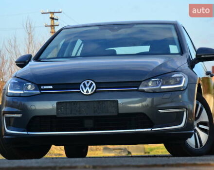 Серый Фольксваген e-Golf, объемом двигателя 0 л и пробегом 91 тыс. км за 13250 $, фото 11 на Automoto.ua