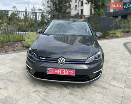 Серый Фольксваген e-Golf, объемом двигателя 0 л и пробегом 91 тыс. км за 12900 $, фото 14 на Automoto.ua
