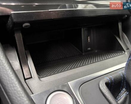 Серый Фольксваген e-Golf, объемом двигателя 0 л и пробегом 60 тыс. км за 16900 $, фото 25 на Automoto.ua