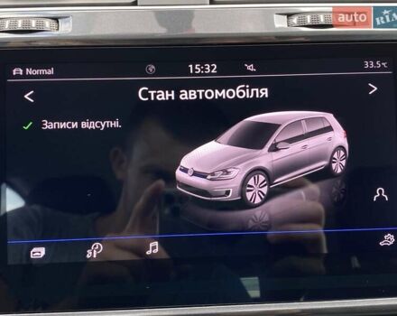 Серый Фольксваген e-Golf, объемом двигателя 0 л и пробегом 30 тыс. км за 14400 $, фото 33 на Automoto.ua