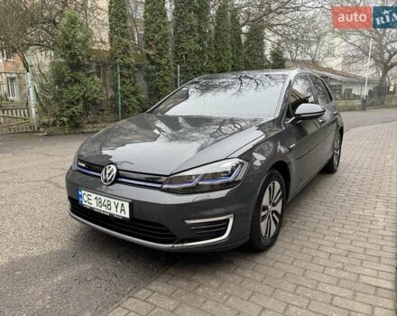 Серый Фольксваген e-Golf, объемом двигателя 0 л и пробегом 40 тыс. км за 15300 $, фото 1 на Automoto.ua