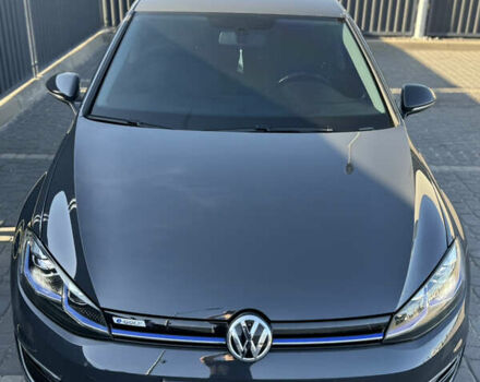 Серый Фольксваген e-Golf, объемом двигателя 0 л и пробегом 77 тыс. км за 13500 $, фото 2 на Automoto.ua