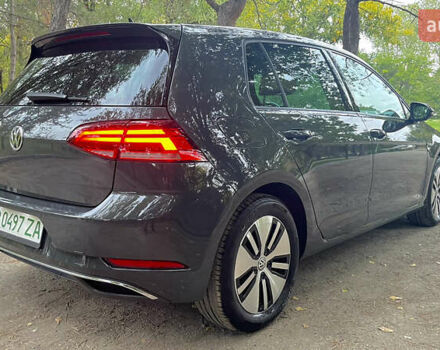 Серый Фольксваген e-Golf, объемом двигателя 0 л и пробегом 59 тыс. км за 15400 $, фото 12 на Automoto.ua