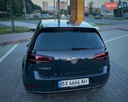 Серый Фольксваген e-Golf, объемом двигателя 0 л и пробегом 64 тыс. км за 15600 $, фото 3 на Automoto.ua