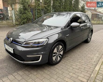 Серый Фольксваген e-Golf, объемом двигателя 0 л и пробегом 40 тыс. км за 15300 $, фото 14 на Automoto.ua