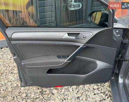 Серый Фольксваген e-Golf, объемом двигателя 0 л и пробегом 53 тыс. км за 12999 $, фото 57 на Automoto.ua