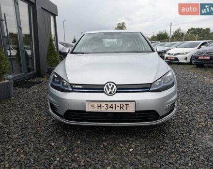 Серый Фольксваген e-Golf, объемом двигателя 0 л и пробегом 77 тыс. км за 14600 $, фото 5 на Automoto.ua
