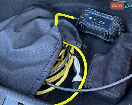 Серый Фольксваген e-Golf, объемом двигателя 0 л и пробегом 157 тыс. км за 12499 $, фото 72 на Automoto.ua