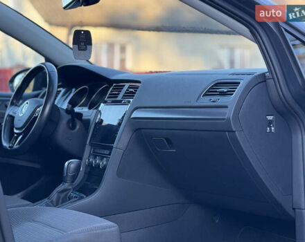 Сірий Фольксваген e-Golf, об'ємом двигуна 0 л та пробігом 51 тис. км за 13499 $, фото 54 на Automoto.ua