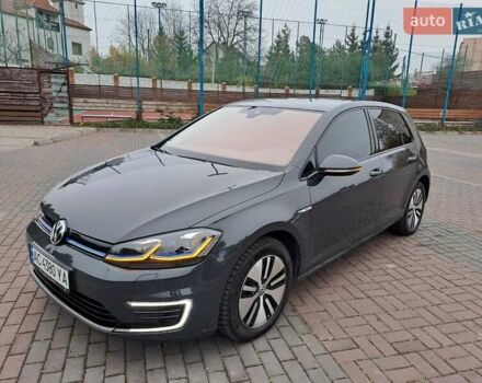 Серый Фольксваген e-Golf, объемом двигателя 0 л и пробегом 54 тыс. км за 16500 $, фото 1 на Automoto.ua
