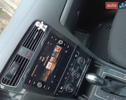 Серый Фольксваген e-Golf, объемом двигателя 0 л и пробегом 40 тыс. км за 15800 $, фото 1 на Automoto.ua