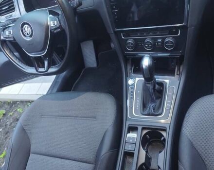 Сірий Фольксваген e-Golf, об'ємом двигуна 0 л та пробігом 55 тис. км за 15500 $, фото 11 на Automoto.ua