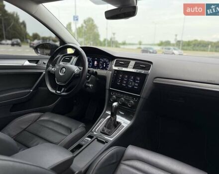 Сірий Фольксваген e-Golf, об'ємом двигуна 0 л та пробігом 49 тис. км за 19200 $, фото 3 на Automoto.ua