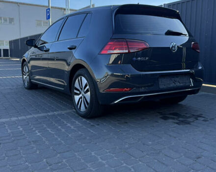 Серый Фольксваген e-Golf, объемом двигателя 0 л и пробегом 77 тыс. км за 13500 $, фото 4 на Automoto.ua