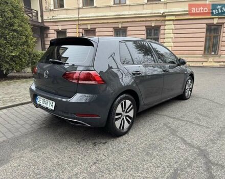 Серый Фольксваген e-Golf, объемом двигателя 0 л и пробегом 40 тыс. км за 15300 $, фото 3 на Automoto.ua