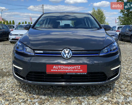 Серый Фольксваген e-Golf, объемом двигателя 0 л и пробегом 27 тыс. км за 14400 $, фото 2 на Automoto.ua
