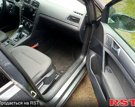 Серый Фольксваген e-Golf, объемом двигателя 0.15 л и пробегом 94 тыс. км за 13995 $, фото 3 на Automoto.ua