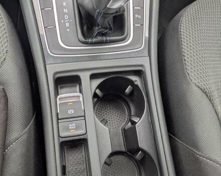 Серый Фольксваген e-Golf, объемом двигателя 0 л и пробегом 77 тыс. км за 14600 $, фото 12 на Automoto.ua