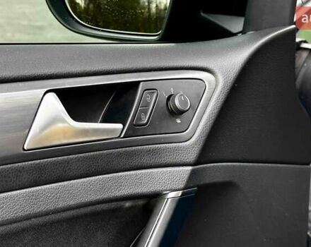 Сірий Фольксваген e-Golf, об'ємом двигуна 0 л та пробігом 64 тис. км за 13500 $, фото 25 на Automoto.ua