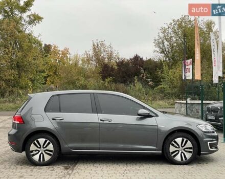 Серый Фольксваген e-Golf, объемом двигателя 0 л и пробегом 108 тыс. км за 13499 $, фото 21 на Automoto.ua