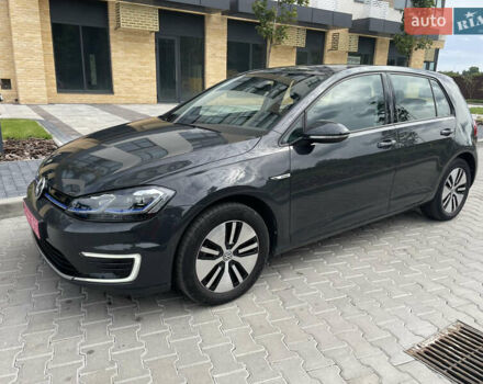 Серый Фольксваген e-Golf, объемом двигателя 0 л и пробегом 91 тыс. км за 12900 $, фото 3 на Automoto.ua