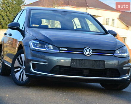Серый Фольксваген e-Golf, объемом двигателя 0 л и пробегом 91 тыс. км за 13250 $, фото 22 на Automoto.ua