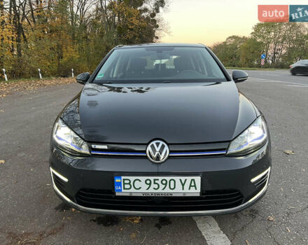 Серый Фольксваген e-Golf, объемом двигателя 0 л и пробегом 69 тыс. км за 12950 $, фото 43 на Automoto.ua