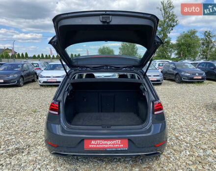 Серый Фольксваген e-Golf, объемом двигателя 0 л и пробегом 27 тыс. км за 14400 $, фото 56 на Automoto.ua