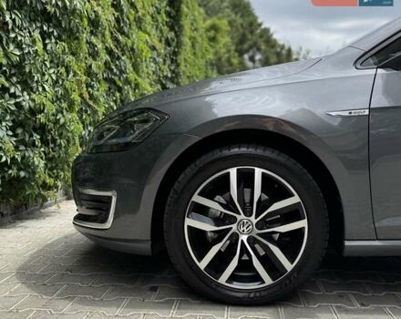 Сірий Фольксваген e-Golf, об'ємом двигуна 0 л та пробігом 49 тис. км за 19200 $, фото 17 на Automoto.ua