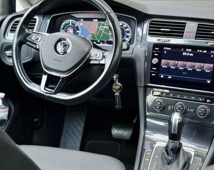 Фольксваген e-Golf 2020 в Кропивницком (Кировограде) на Automoto.ua Серый Фольксваген e-Golf, объемом двигателя 0 л и пробегом 125 тыс. км за 14550 $, фото 36 на Automoto.ua