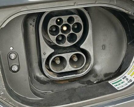 Серый Фольксваген e-Golf, объемом двигателя 0 л и пробегом 95 тыс. км за 14500 $, фото 21 на Automoto.ua