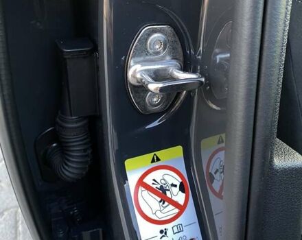 Серый Фольксваген e-Golf, объемом двигателя 0 л и пробегом 48 тыс. км за 14617 $, фото 30 на Automoto.ua