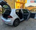 Серый Фольксваген e-Golf, объемом двигателя 0 л и пробегом 90 тыс. км за 13950 $, фото 47 на Automoto.ua