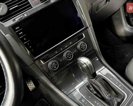 Сірий Фольксваген e-Golf, об'ємом двигуна 0 л та пробігом 64 тис. км за 13500 $, фото 44 на Automoto.ua