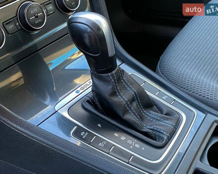 Серый Фольксваген e-Golf, объемом двигателя 0 л и пробегом 157 тыс. км за 12499 $, фото 53 на Automoto.ua