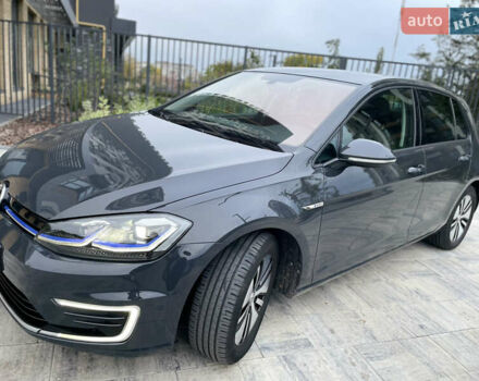 Серый Фольксваген e-Golf, объемом двигателя 0 л и пробегом 91 тыс. км за 13500 $, фото 5 на Automoto.ua