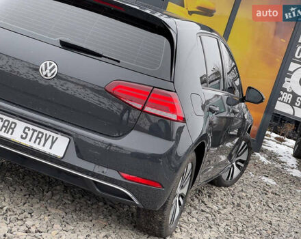 Серый Фольксваген e-Golf, объемом двигателя 0 л и пробегом 53 тыс. км за 12999 $, фото 36 на Automoto.ua