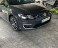 Серый Фольксваген e-Golf, объемом двигателя 0 л и пробегом 70 тыс. км за 16772 $, фото 1 на Automoto.ua