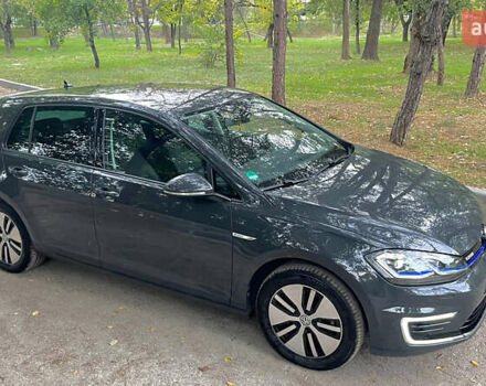Серый Фольксваген e-Golf, объемом двигателя 0 л и пробегом 59 тыс. км за 15400 $, фото 13 на Automoto.ua