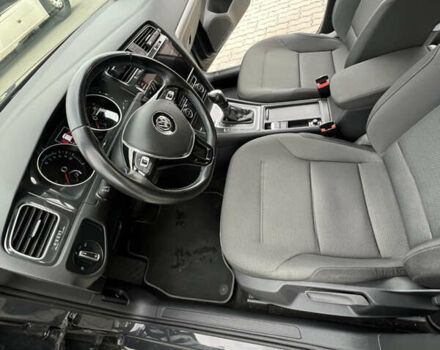 Серый Фольксваген e-Golf, объемом двигателя 0 л и пробегом 45 тыс. км за 14800 $, фото 41 на Automoto.ua