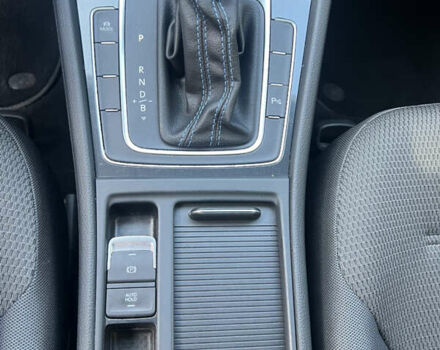 Серый Фольксваген e-Golf, объемом двигателя 0 л и пробегом 67 тыс. км за 12999 $, фото 13 на Automoto.ua