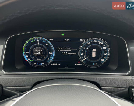Сірий Фольксваген e-Golf, об'ємом двигуна 0 л та пробігом 40 тис. км за 16500 $, фото 50 на Automoto.ua