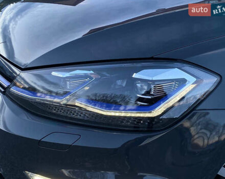 Серый Фольксваген e-Golf, объемом двигателя 0 л и пробегом 157 тыс. км за 12499 $, фото 17 на Automoto.ua